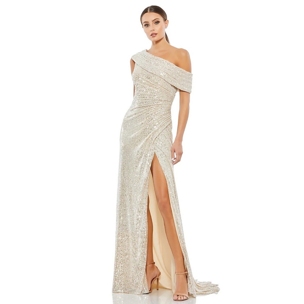 MAC DUGGAL size 12 ONE-SHOULDER RUCHED SEQUINED GOWN Formal Dress
